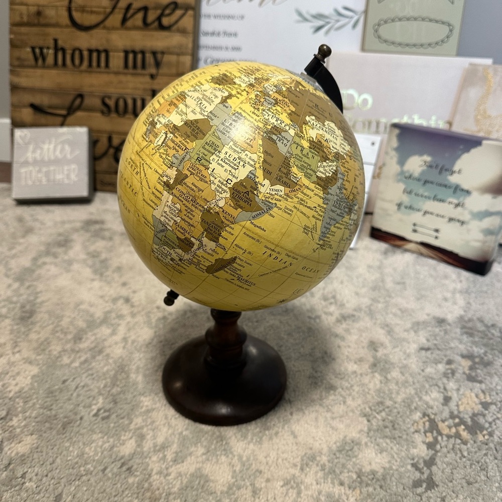 Globe